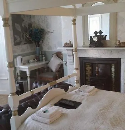 Grantley House 招待所 4*